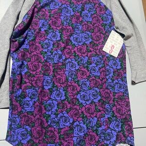 Floral Patterned Raglan Sleeve Top